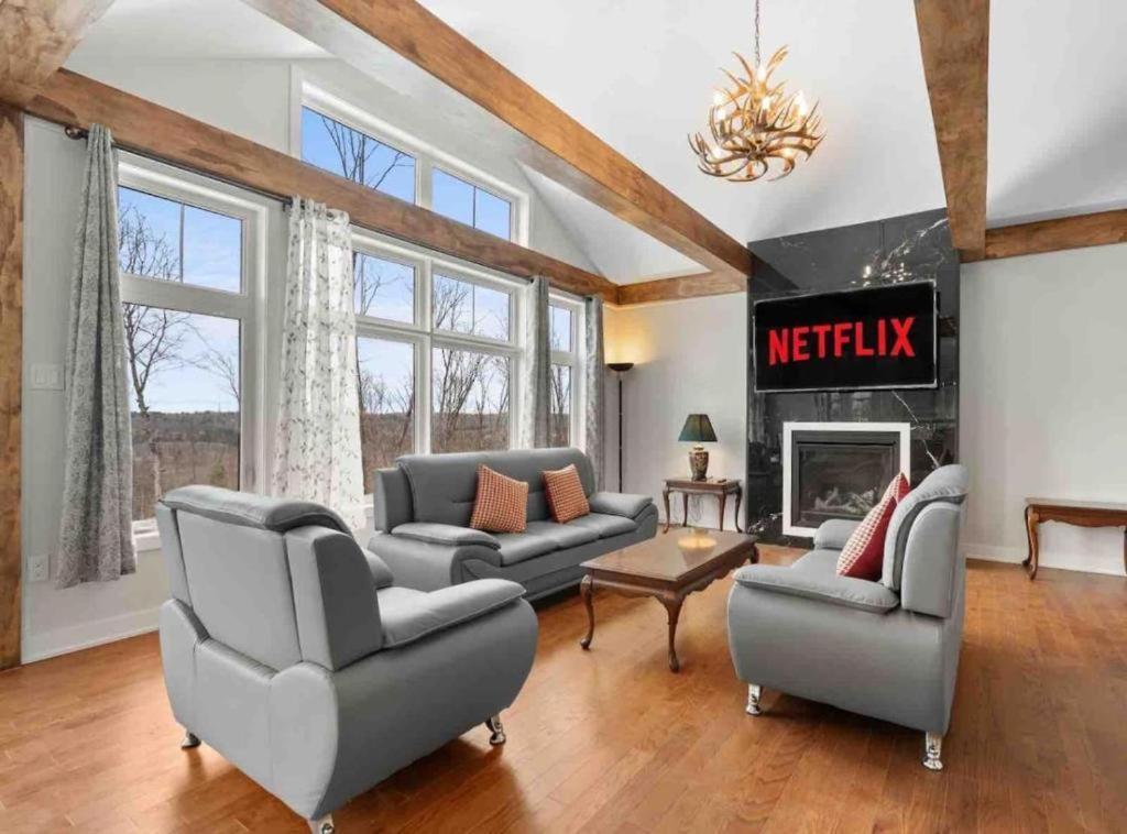 Muskoka Retreat Stunning Hilltop Views Huntsville Exterior foto